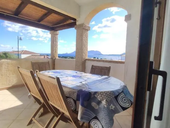 Casa Peonia Marevista * 奧爾比亞