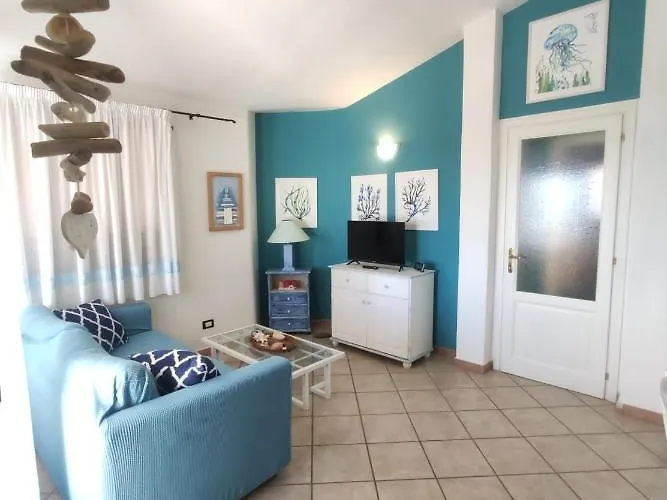 Casa Peonia Marevista * 奧爾比亞