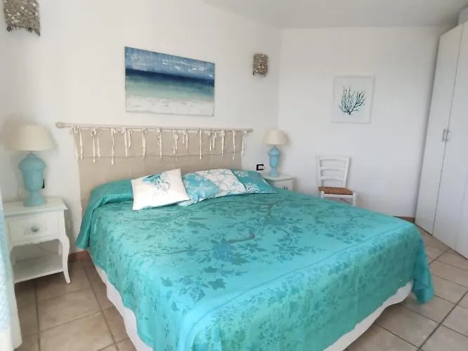 Casa Peonia Marevista * 奧爾比亞